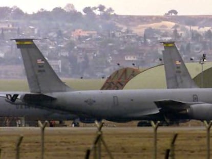 Una foto de 2005 muestra aviones estadounidenses en la base de Incirlik, en Turqu&iacute;a.