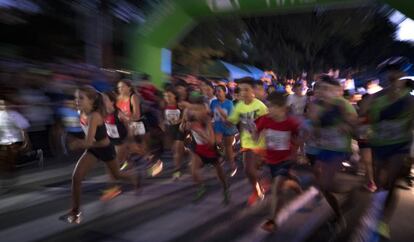 Salida de la modalidad infantil de la Carrera Nocturna de Canillejas.