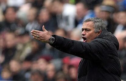 Mourinho, en el encuentro ante el Newcastle.