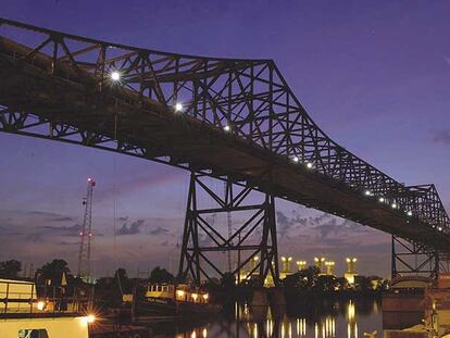 El puente de peaje Chicago Skyway, operado por Cintra.