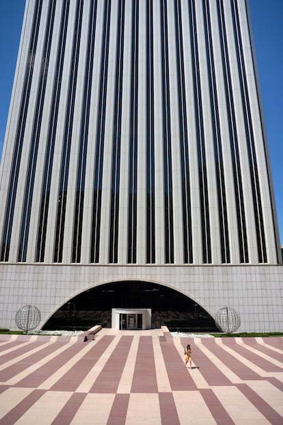 Torre Picasso, a landmark office building in Madrid's financial district.