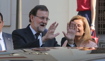 Mariano Rajoy y la ministra de Trabajo, F&aacute;tima B&aacute;&ntilde;ez.