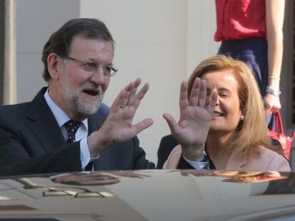 Mariano Rajoy y la ministra de Trabajo, F&aacute;tima B&aacute;&ntilde;ez.