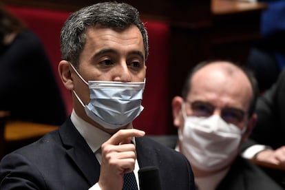 El ministro de Interior francs, Gerald Darmanin, en una comparecencia parlamentaria junto al primer ministro, Jean Castex, el pasado 19 de enero, en Pars.