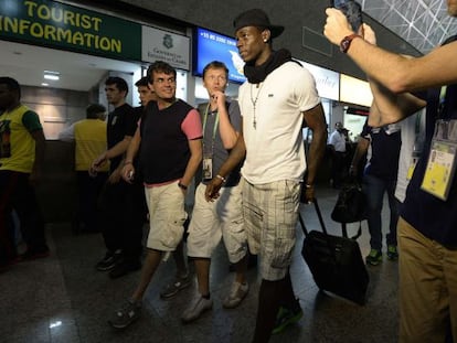 Balotelli, en el aerpuerto de Fortaleza.