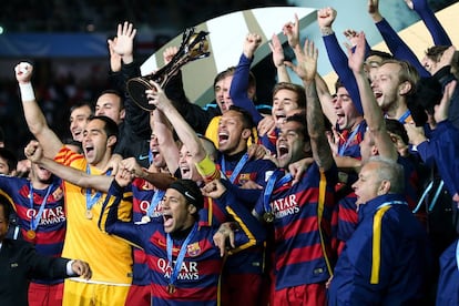 Jogadores do Barça comemoram mundial.
