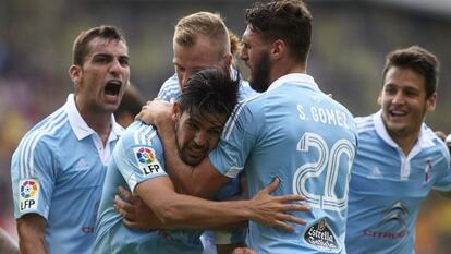 Los jugadores del Celta celebran un gol ante el Villarreal.