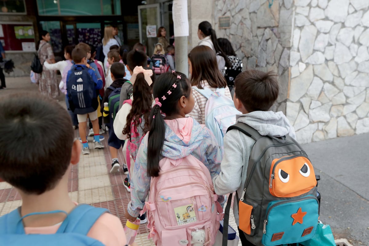 El Gobierno quiere reducir por ley la ratio en las aulas a las que asisten los alumnos desfavorecidos | Educación