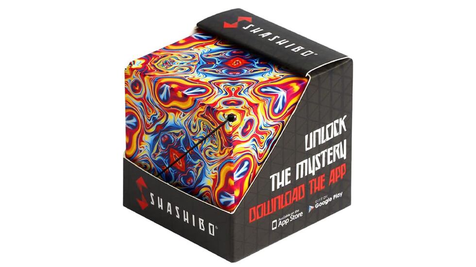 Cubo transformable en 70 diseños con imanes.