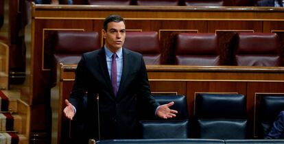 El presidente del Gobierno, Pedro Sánchez, en una sesión plenaria