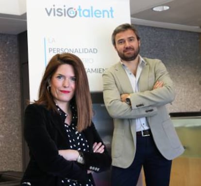 Ignacio S&aacute;nchez, responsable de Visiotalent en Espa&ntilde;a, y Beatriz Esteban, directora de ventas