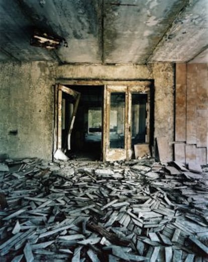 'Atomgrad 8 (Nature abhors a vacuum)'. 2010, una de las fotografías de Jane y Louise Wilson expuestas en la Galería 33 de Nueva York.