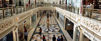 Centro comercial en San Sebasti&aacute;n de los Reyes.