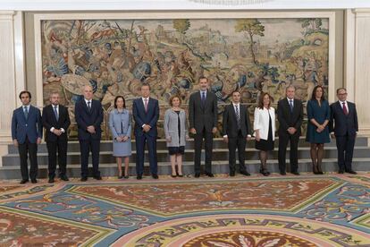 La decana del Colegio de Registadores, María Emilia Adán, encabeza a la Junta de Gobierno del Colegio de Registradores, que hoy ha sido recibida en audiencia por el Rey Felipe VI.