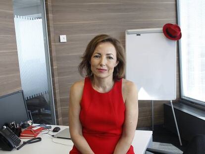 Julia Bernal, directora general de Red Hat en su despacho en Madrid.