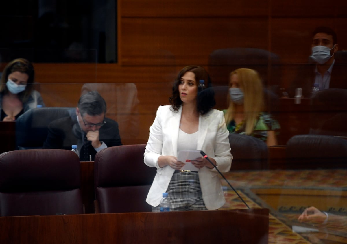 Ayuso escucha a Vox y no descarta una crisis de Gobierno para salvar ...