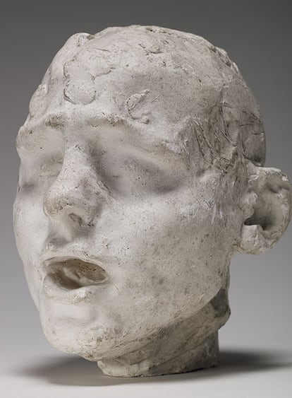 <i>Tête d'esclave</i> (<i>Cabeza de esclavo</i> ca. 1887?. Yeso patinado. Musée Rodin, París