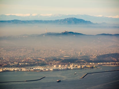 'Barcelona con aire contaminado', de Jon Tugores (Instituto Ramon Llull).