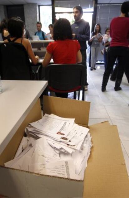 Los curr&iacute;cula de los 15.000 candidatos para un proceso de selecci&oacute;n en 2012 en Getafe (Madrid)