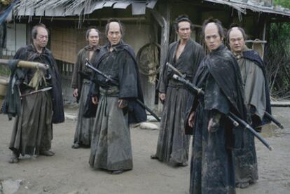 Fotograma de la película de Takashi Miike <i>13 asesinos. </i>