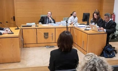 El juez que condenó a Juana Rivas, insulta a Podemos, el Gobierno y al Supremo, sin sanción