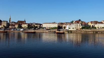 Vista panorámica de Bergerac desde la plaza Barbacane.