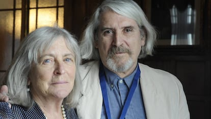 Sharon Smith y José Hernández, en la UIMP de Santander, en un homenaje a Borges en 2011.