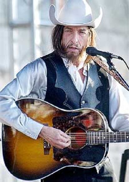 Bob Dylan, en el festival de folk de Newport en agosto de 2002.
/ ASSOCIATED PRESS