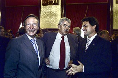 Josep Piqué, Pasqual Maragall y Artur Mas, en la recepción del Parlamento catalán con motivo de la Diada del año pasado.