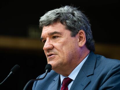 El ministro de Inclusión, Seguridad Social y Migraciones, José Luis Escrivá, interviene en un acto en Madrid, en junio.