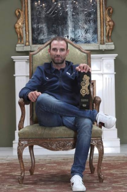 Alejandro Valverde, la semana pasada en Pamploma con el premio Vélo d’Or.