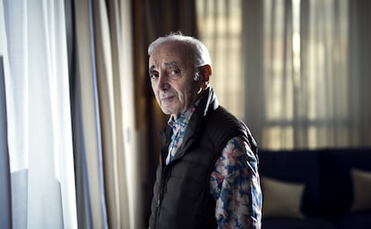 El cantante y compositor Charles Aznavour durante una entrevista en Madrid, el 25 de marzo de 2015.