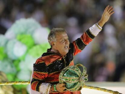 O ex-jogador Zico, ao ser homenageado pela Imperatriz no Carnaval do Rio.