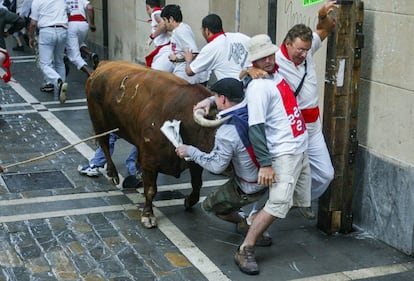 7 de julio de 2002. Los toros de Domecq crean momentos de incertidumbre en un largo encierro que duró siete minutos.