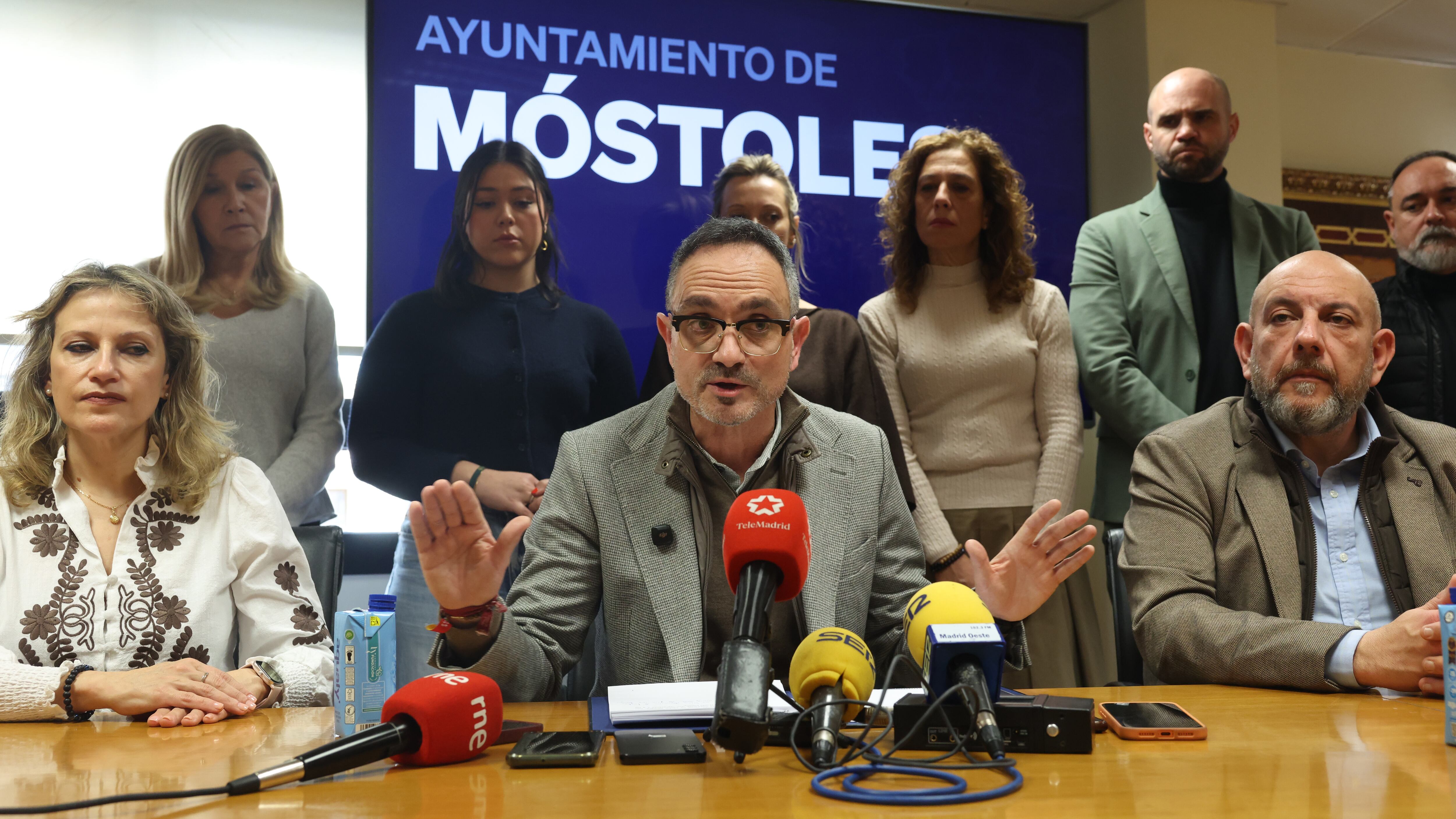 El alcalde de Móstoles atribuye la acusación por acoso a una venganza política: “Ella quería ser teniente de alcalde”