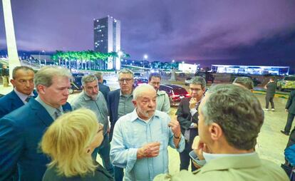 El presidente de Brasil, Luiz Inacio Lula da Silva, tras su llegada a Brasilia