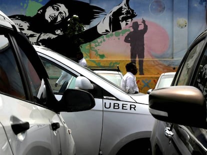 Uber está sendo investigada por evitar controles.