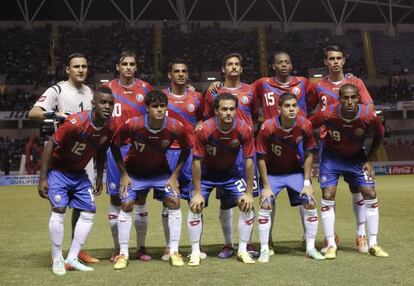 Alineación de Costa Rica durante un partido ante Paraguay en mayo