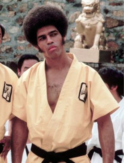 Jim Kelly, en una escena de la película Operación Dragón, de 1973.