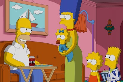 Marge Simpson en Los Simpson
Santa paciencia. La madre más famosa de los dibujos animados, la más sacrificada, la que aguanta a un marido torpe, a un hijo gamberro y a una sabelotodo, con dos hermanas gemelas que no paran de darle la murga y una madre que le falta al respeto. Marge sí que se merece una estatua en Springfield: además de ser la más juiciosa, también sabe desmelenar su estirado moño color azul. Porque la sensatez no está reñida con ser portada de Playboy.   