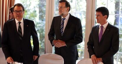 Rajoy amb Mas i Valls, divendres a Peralada.