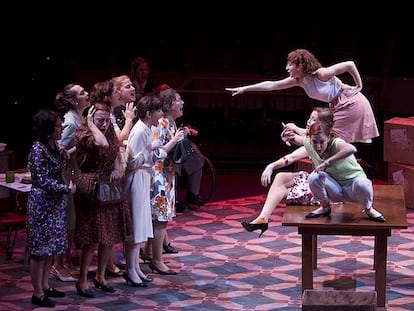 Las actrices de la obra <i>Las cuñadas</i>, durante un ensayo de la obra.