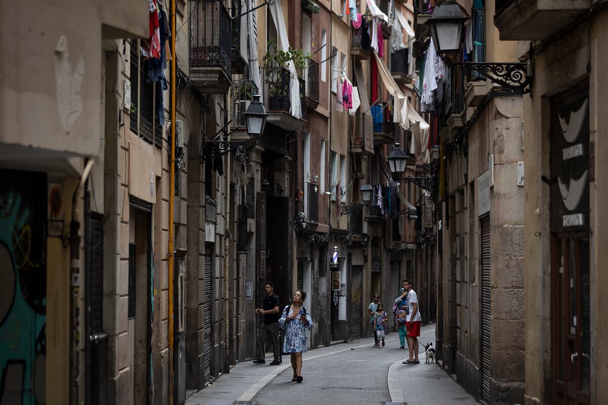 Frente De Asociaciones Vecinales De 15 Ciudades Españolas Para Afrontar