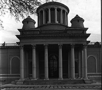 El Observatorio Astronómico del Retiro, que albergó uno de los primeros hitos telegráficos de España.