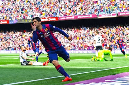 Suárez celebra su gol al Valencia.
