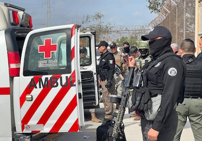 Autoridades mexicanas entregan a dos de los cuatro estadounidenses secuestrados en Tamaulipas.