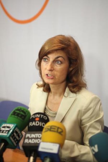 Victoria Forns, alcaldable de CIU por Tarragona en la rueda de prensa en la sede de CiU.