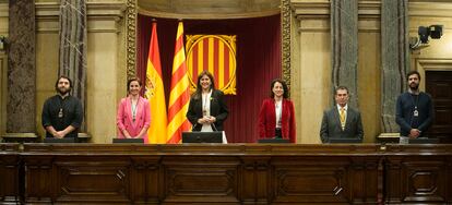 De izquierda a derecha, Ferran PedretAnna Caula (ERC); , Laura Borras (Junts); Eva Granados (PSC)  y Jaume-Alonso Cuevillas (Junts) y Ruben Wagensberg (ERC).