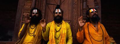 'Sadhus' en el templo hindú de Pashupatinath, Nepal.