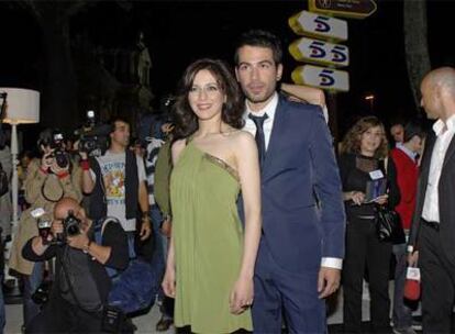 Los protagonistas de <i>Yo soy Bea</i>, serie de Tele 5 que se despidió en una sala de cine.</b>
